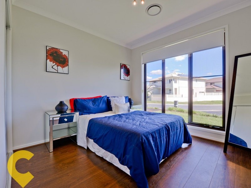 53 Foxwood Cct, Wakerley QLD 4154