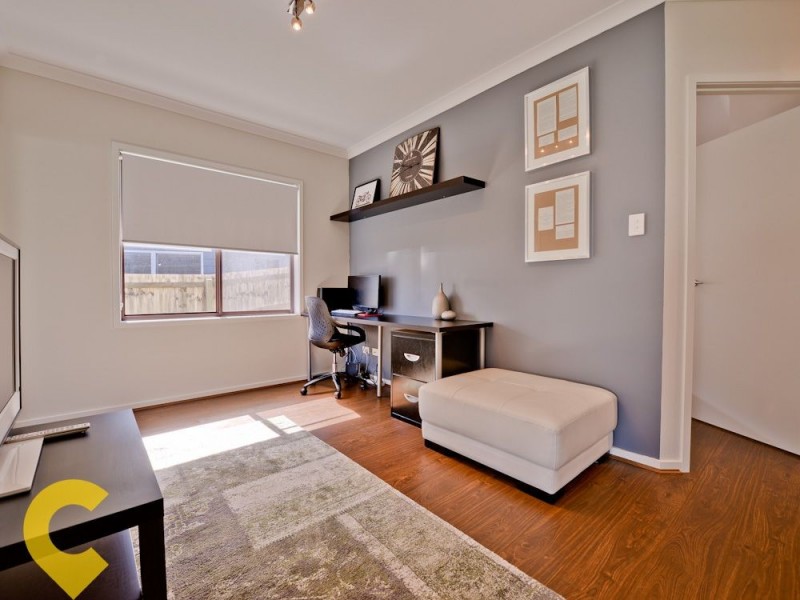 53 Foxwood Cct, Wakerley QLD 4154