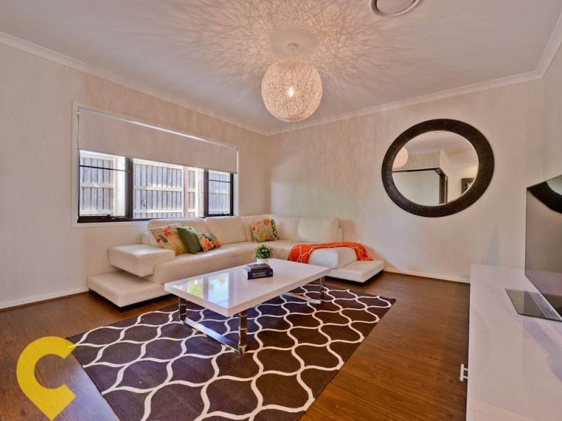 53 Foxwood Cct, Wakerley QLD 4154