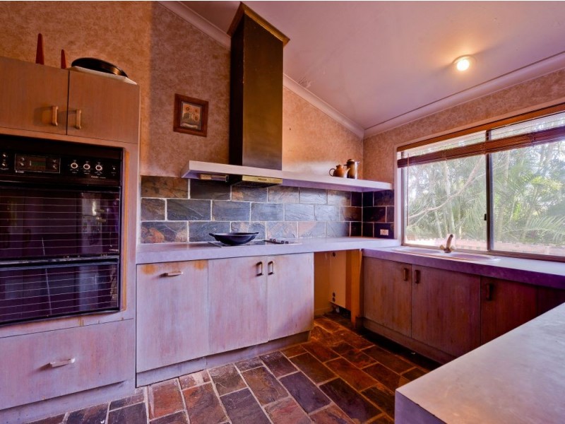 581 Cavendish Road, Coorparoo QLD 4151