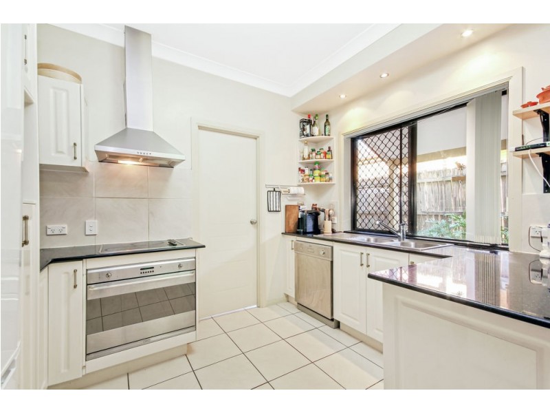 3/19 Daniells Street, Carina QLD 4152