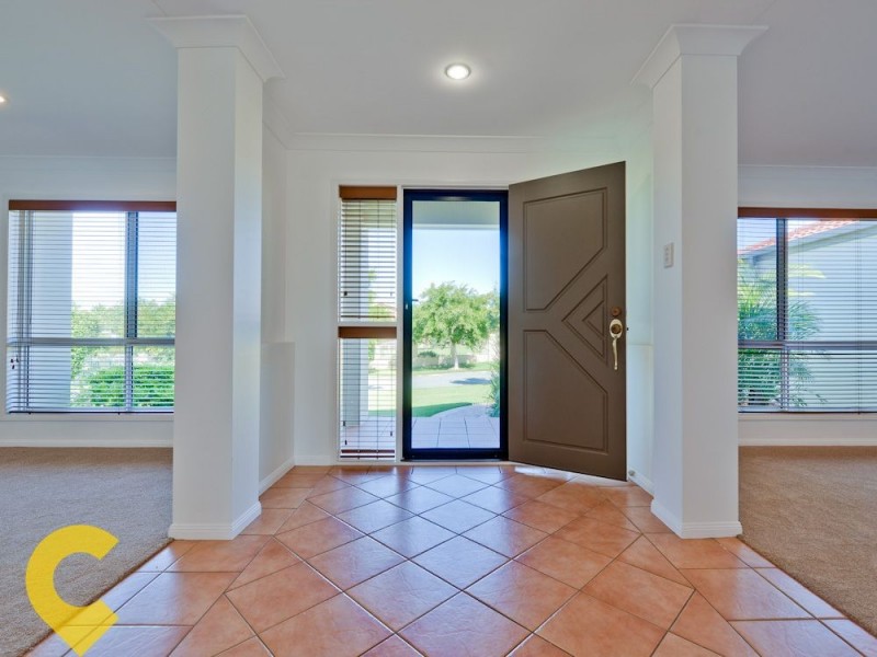 16 Sherwood Place, Wishart QLD 4122