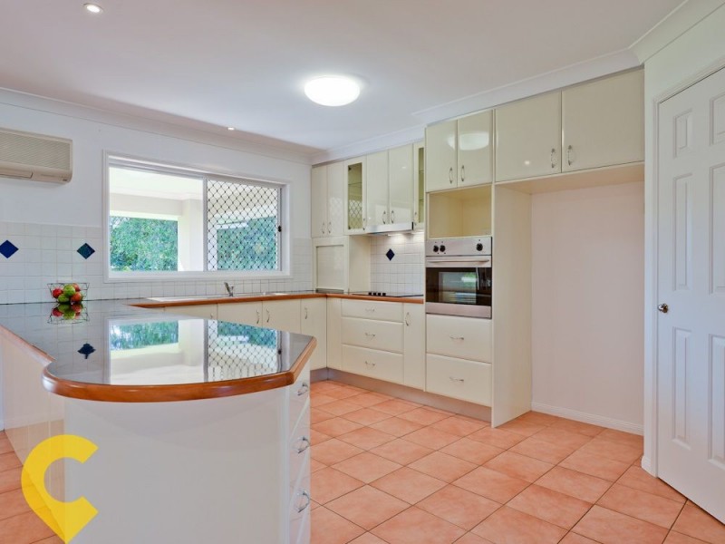 16 Sherwood Place, Wishart QLD 4122