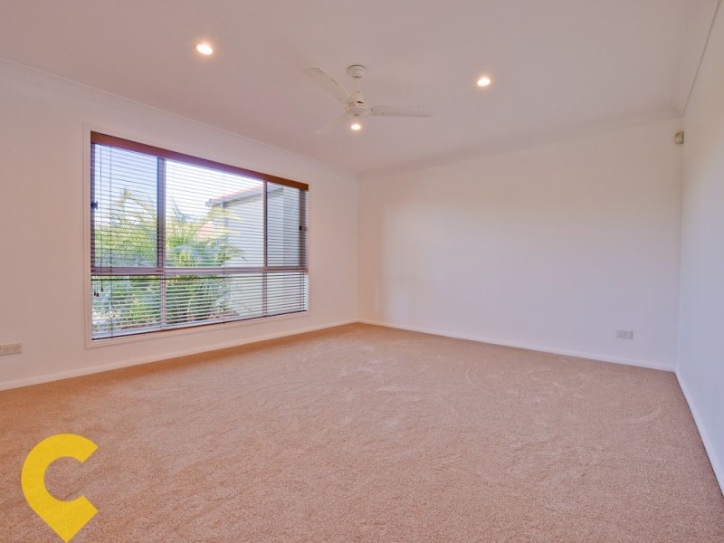 16 Sherwood Place, Wishart QLD 4122