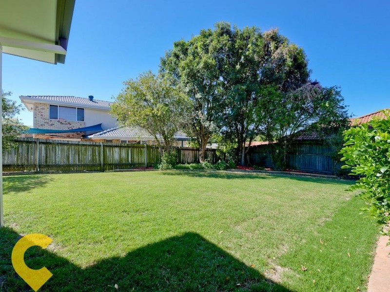 16 Sherwood Place, Wishart QLD 4122