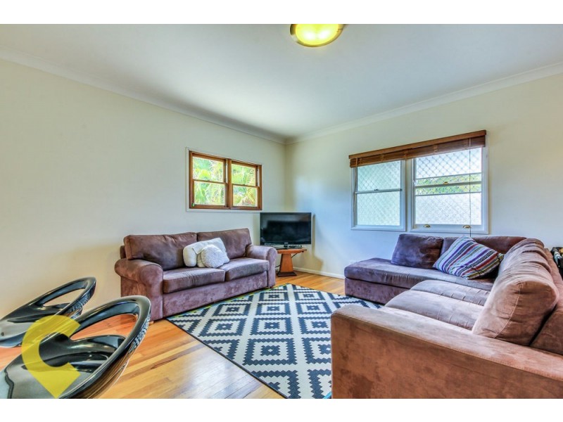 76 Burn Street, Camp Hill QLD 4152