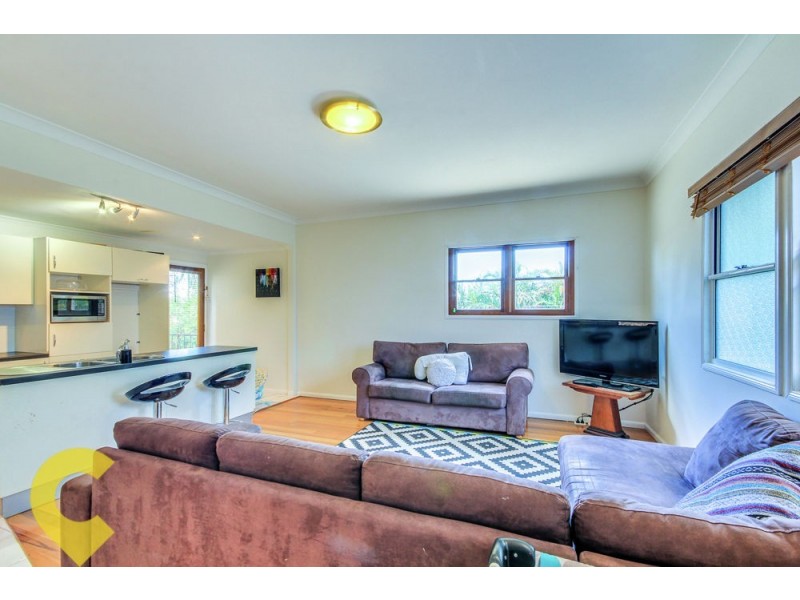 76 Burn Street, Camp Hill QLD 4152