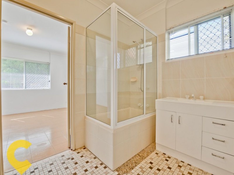 103 Railway Parade, Thorneside QLD 4158