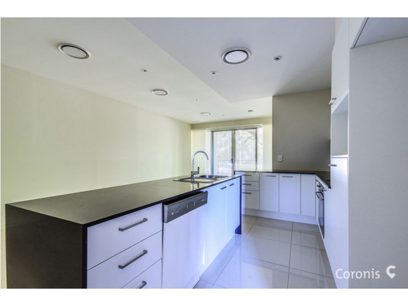 8/15 Kennington Road, Camp Hill QLD 4152