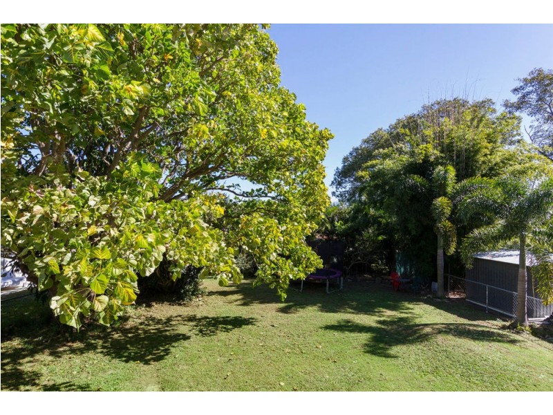 53 Seabreeze Road, Manly West QLD 4179