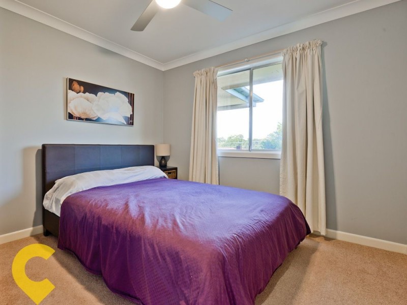 21 Samantha Street, Wynnum West QLD 4178