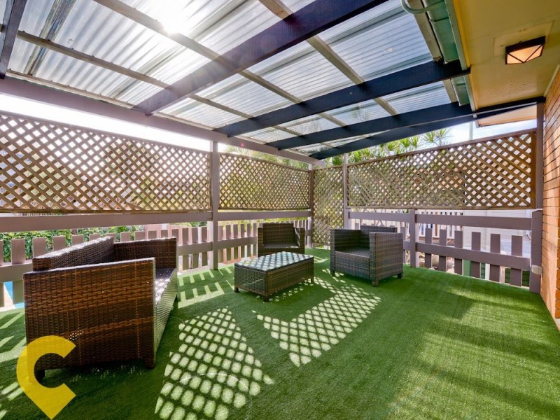 21 Samantha Street, Wynnum West QLD 4178