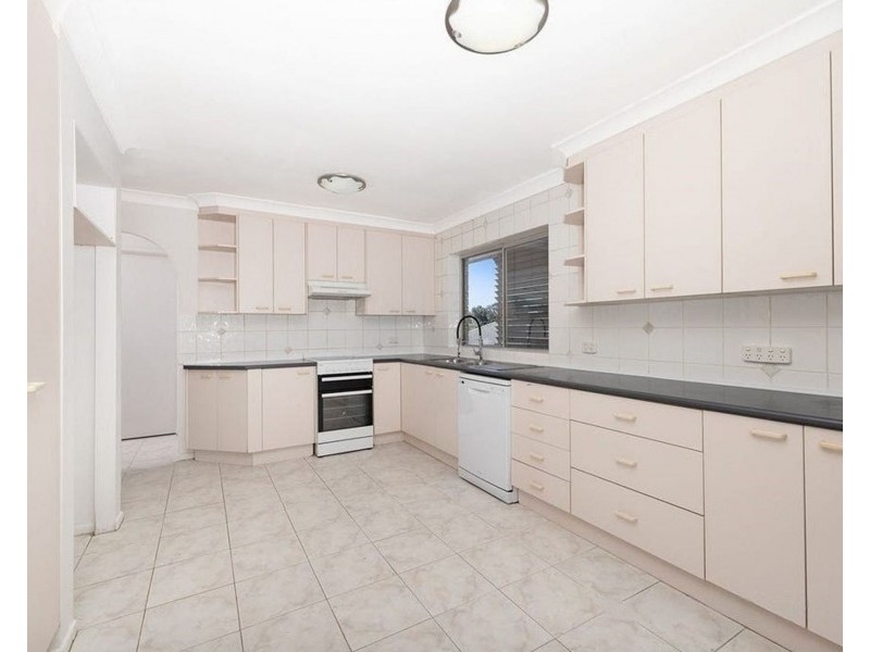 18 Vortigern Street, Carindale QLD 4152