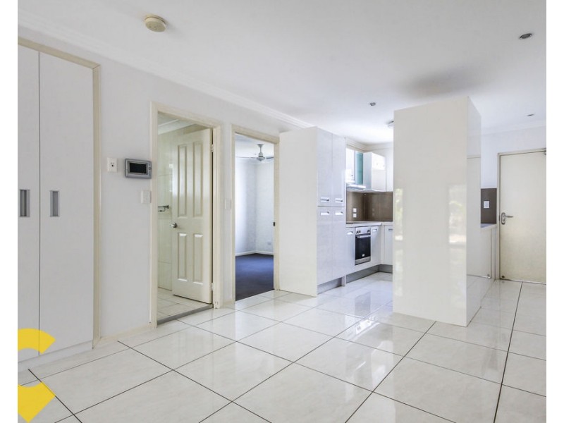 1/58 Moore Street, Morningside QLD 4170