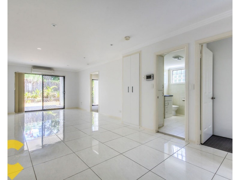 1/58 Moore Street, Morningside QLD 4170