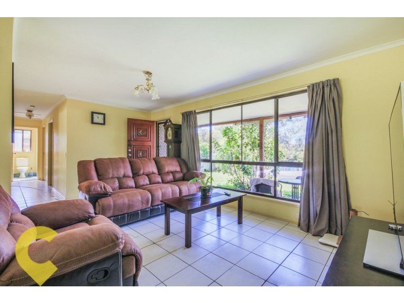 28 Helmsley Court, Carindale QLD 4152