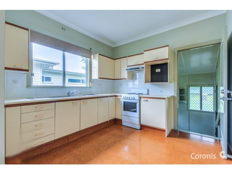 11 Duke Street, Cannon Hill QLD 4170