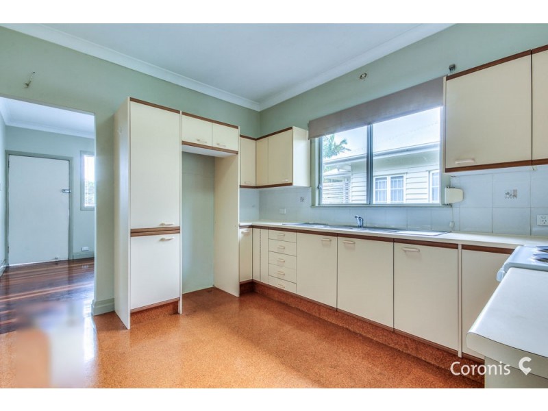 11 Duke Street, Cannon Hill QLD 4170