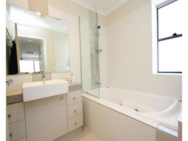 33 Jersey Street, Morningside QLD 4170