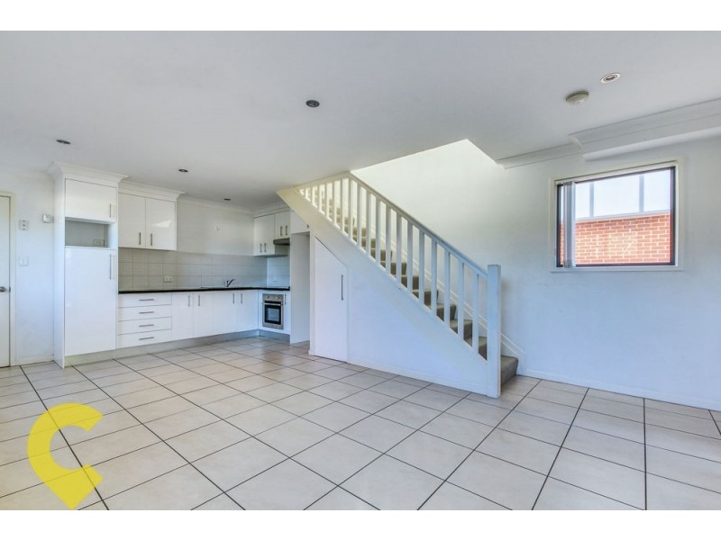 8/74 Creek Road, Mount Gravatt East QLD 4122