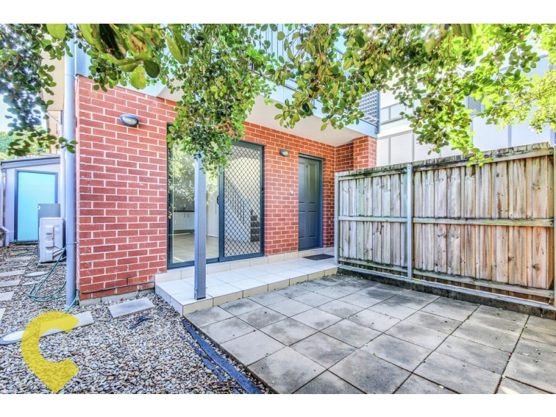 8/74 Creek Road, Mount Gravatt East QLD 4122