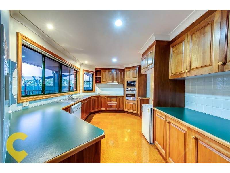 15 Panorama Place, Mount Ommaney QLD 4074