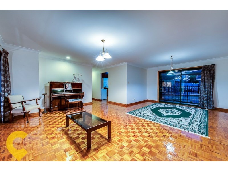 15 Panorama Place, Mount Ommaney QLD 4074