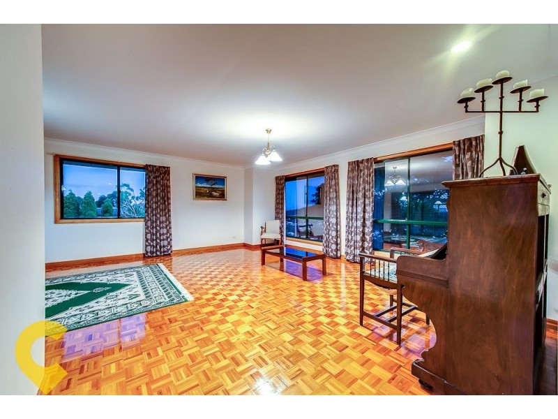 15 Panorama Place, Mount Ommaney QLD 4074