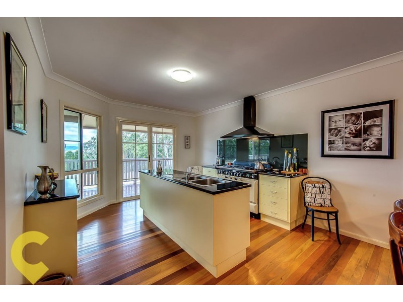 10 Golf Club Lane, Loch Lomond QLD 4370