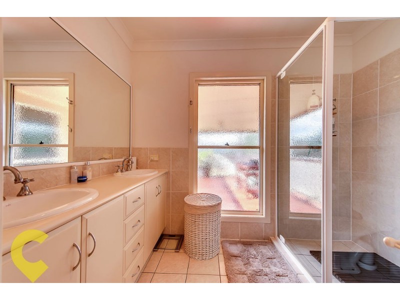 10 Golf Club Lane, Loch Lomond QLD 4370