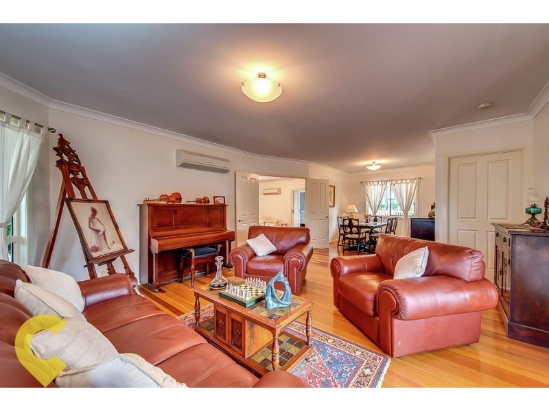 10 Golf Club Lane, Loch Lomond QLD 4370