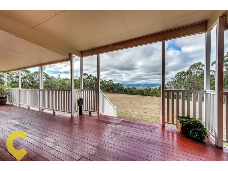 10 Golf Club Lane, Loch Lomond QLD 4370