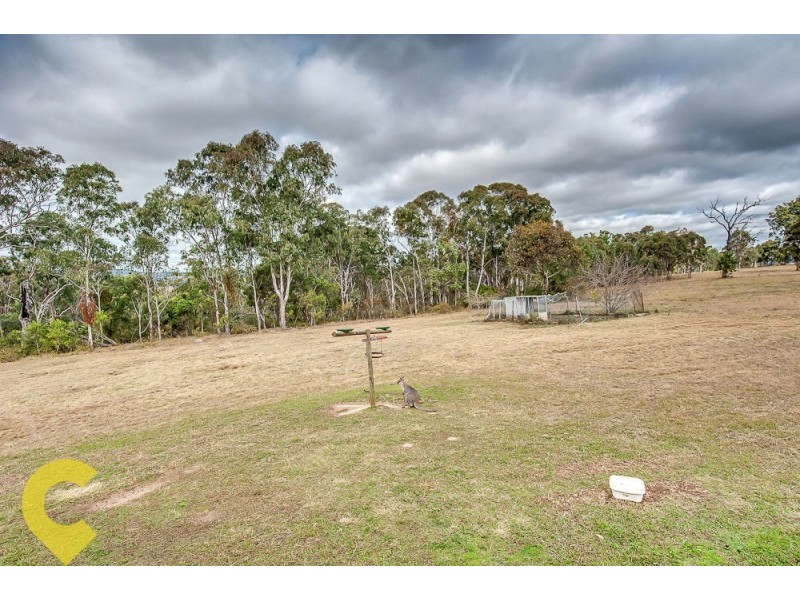 10 Golf Club Lane, Loch Lomond QLD 4370