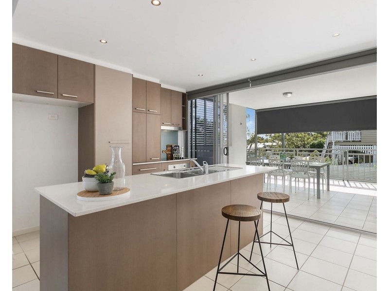 1/1 Redarc Street, Fairfield QLD 4103