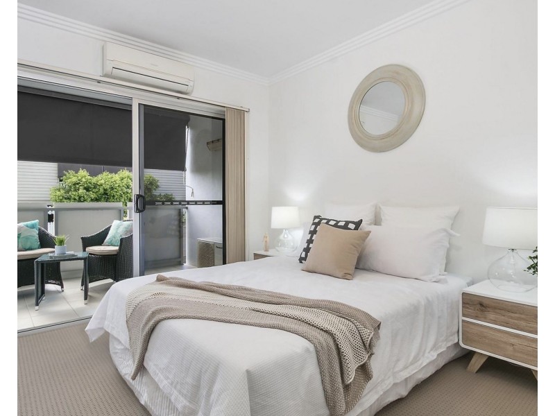 1/1 Redarc Street, Fairfield QLD 4103