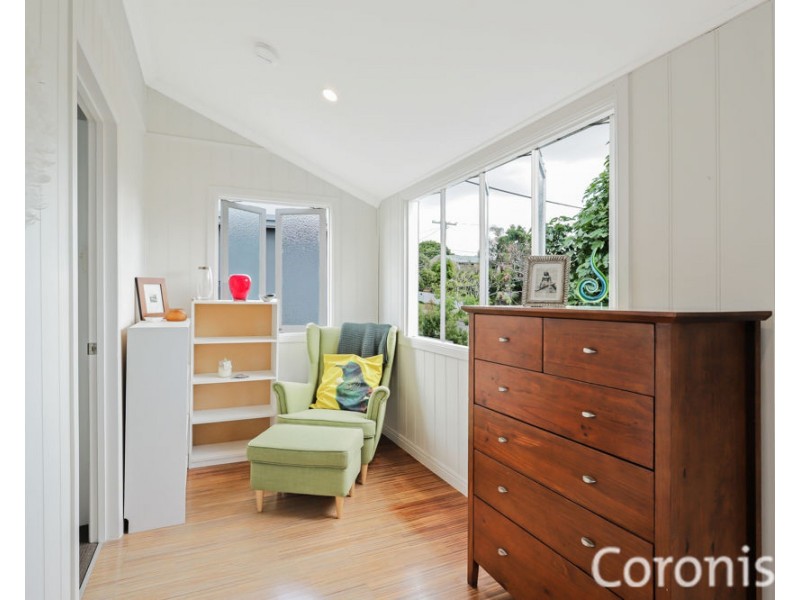 45A Burlington Street, Holland Park QLD 4121