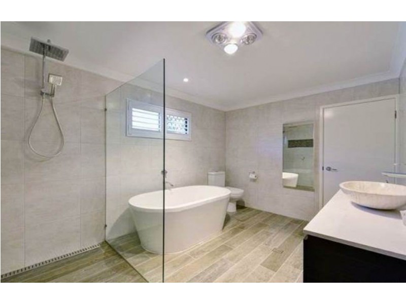 281 Gallipoli Road, Carina QLD 4152