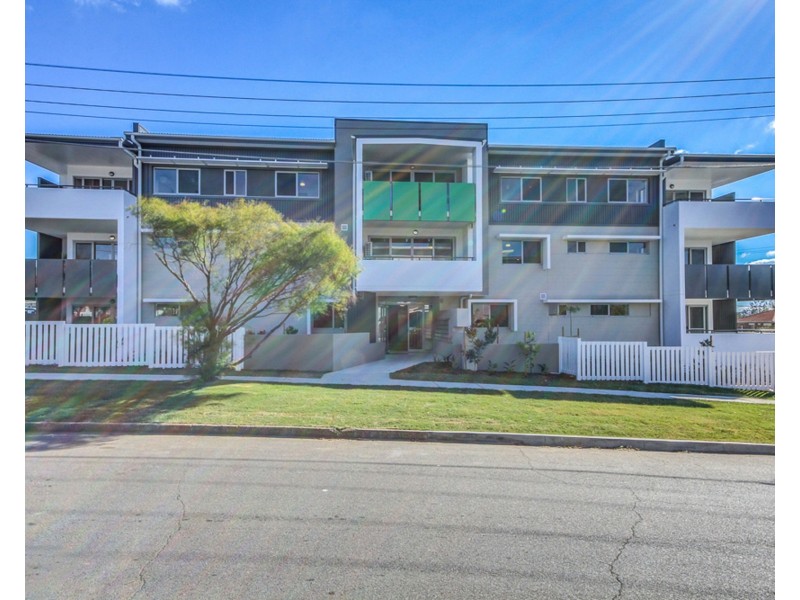 202/26 Macgroarty Street, Coopers Plains QLD 4108