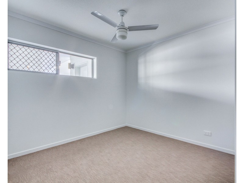 202/26 Macgroarty Street, Coopers Plains QLD 4108