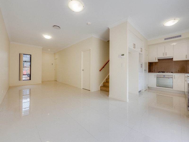 23/407 Warrigal Road, Eight Mile Plains QLD 4113