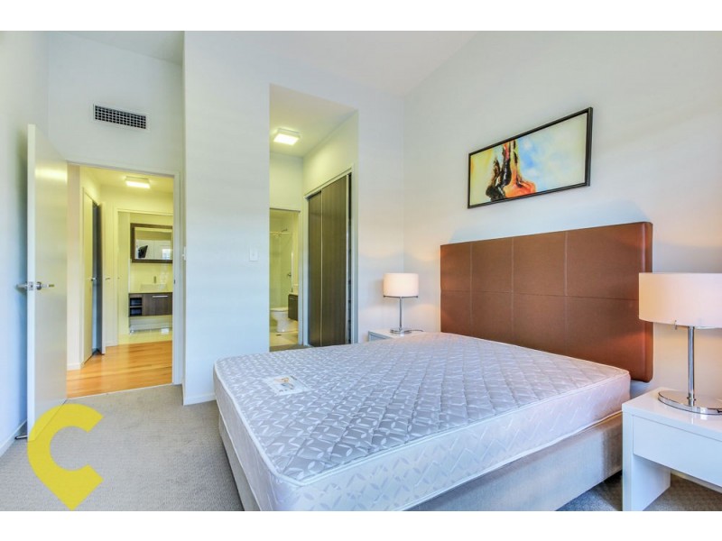 9/12 Barramul Street, Bulimba QLD 4171