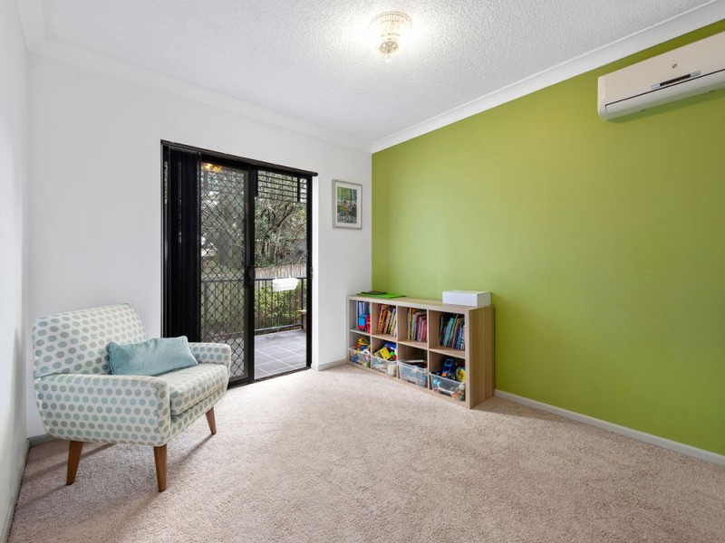 1/11-15 Kitchener Street, Coorparoo QLD 4151