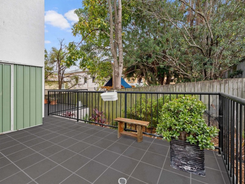 1/11-15 Kitchener Street, Coorparoo QLD 4151