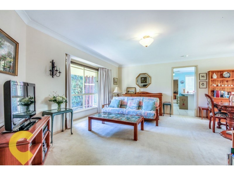 8 Marissa Close, Mansfield QLD 4122