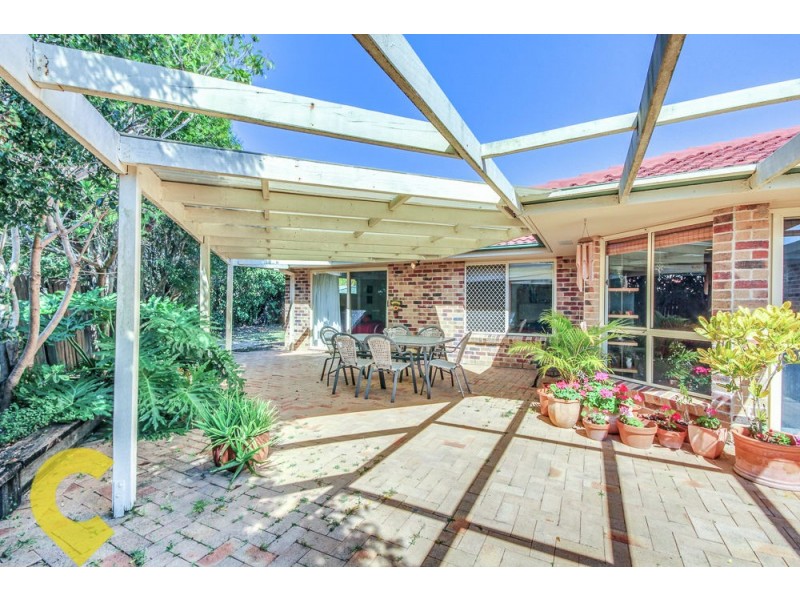 8 Marissa Close, Mansfield QLD 4122