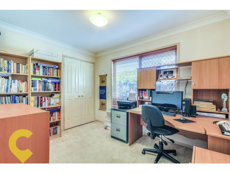 8 Marissa Close, Mansfield QLD 4122