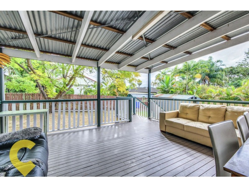 12 Stuart Street, Woodridge QLD 4114