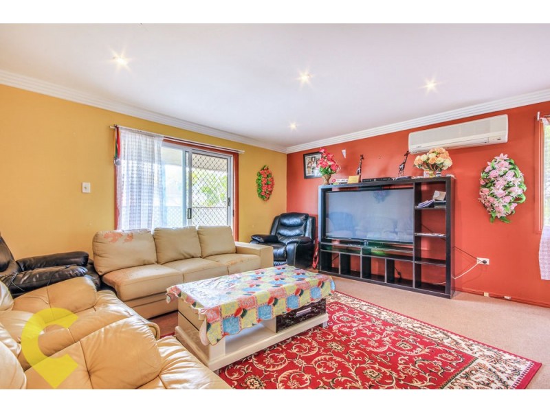12 Stuart Street, Woodridge QLD 4114