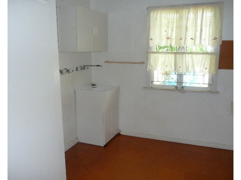 18 Hawkwood Street, Mount Gravatt East QLD 4122