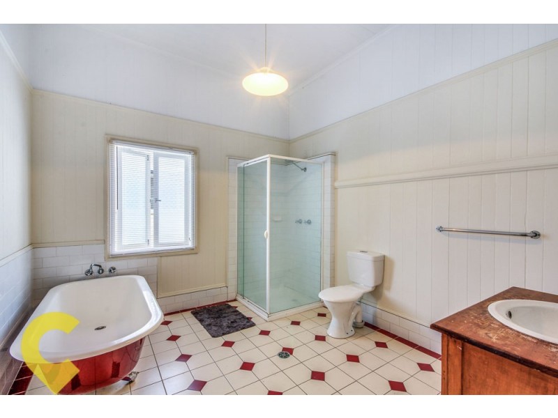 56 Qualtrough Street, Woolloongabba QLD 4102